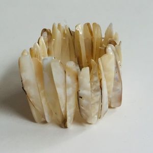 FRESHWATER PEARL STRETCHABLE BRACELET